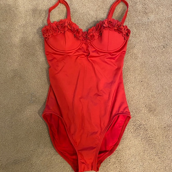 Kate Spade Swimsuit - Picture 1 of 3